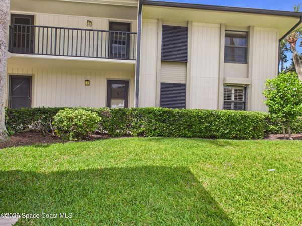 18 Plantation Drive , Unit 106, Vero Beach, FL 32966