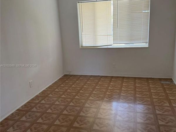 325 NE 2nd ST , Unit 6, Hallandale Beach, FL 33009