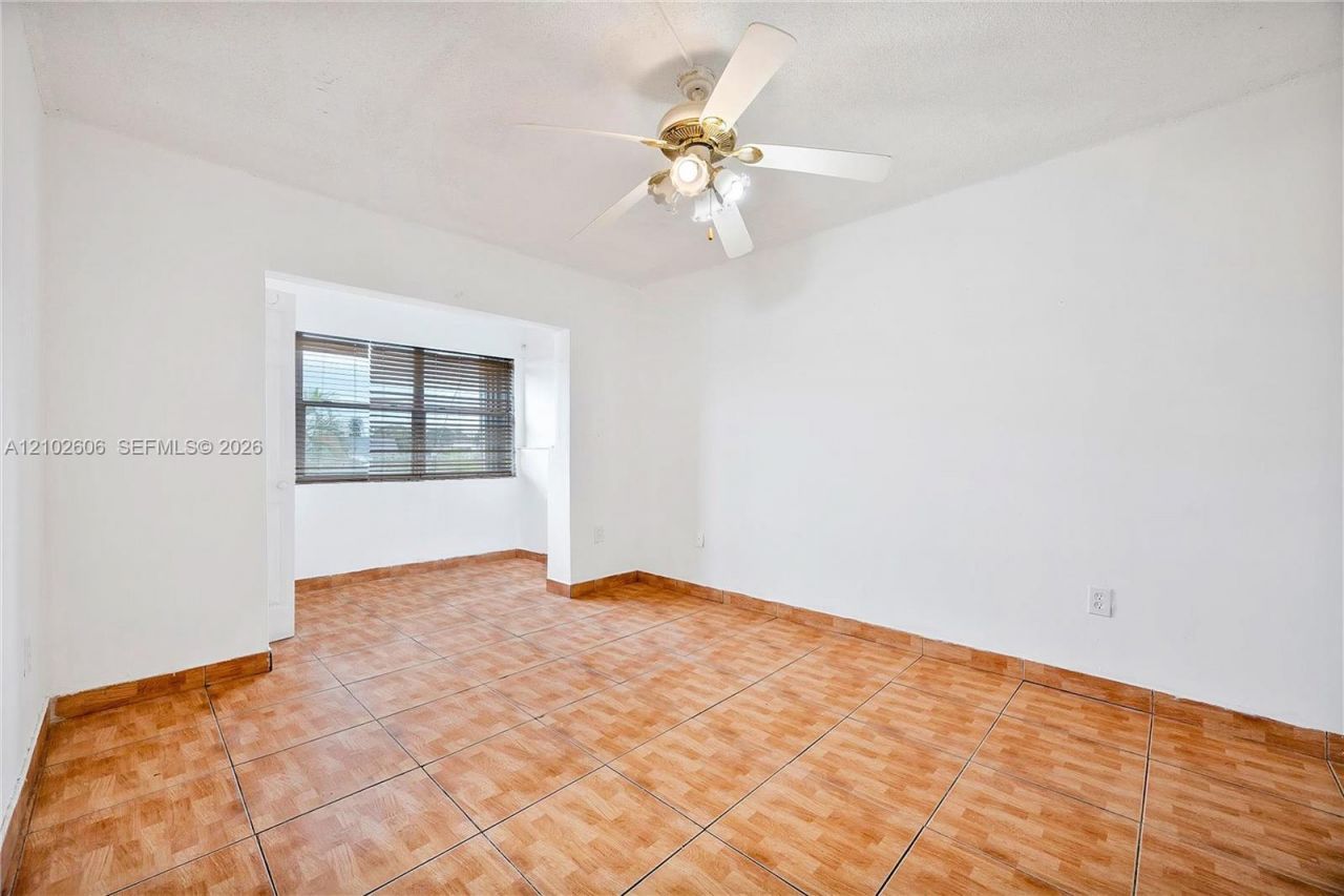 65 NE 202nd Ter, Unit Q27, Miami Gardens, FL 33179 Photo