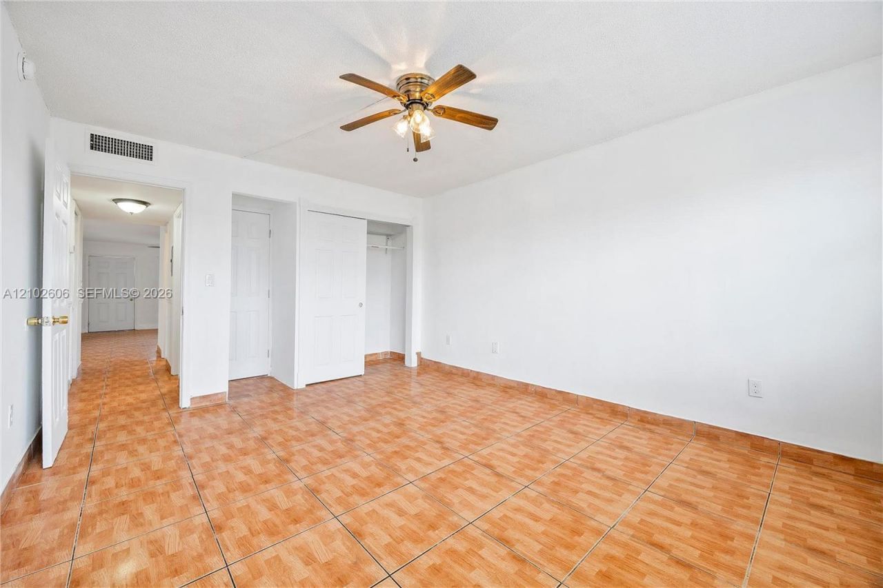 65 NE 202nd Ter, Unit Q27, Miami Gardens, FL 33179 Photo