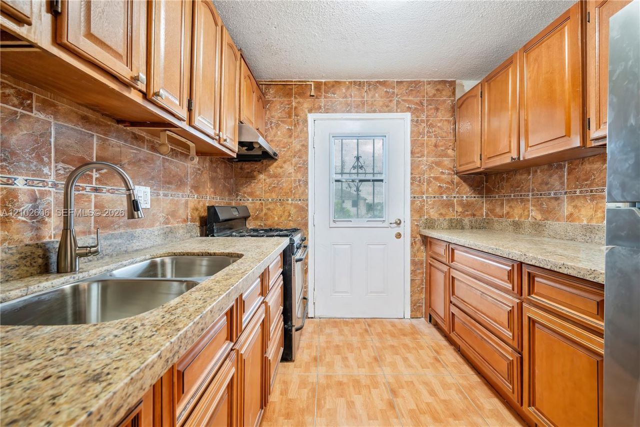 65 NE 202nd Ter, Unit Q27, Miami Gardens, FL 33179 Photo
