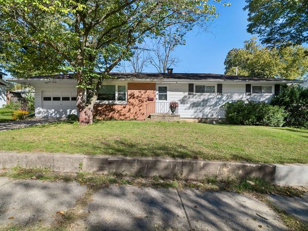 108 W Dewey Street, Buchanan, MI 49107