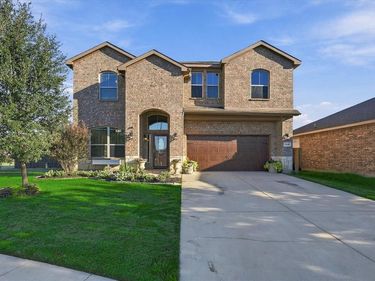 1025 Doe Meadow Drive, Fort Worth, TX 76028