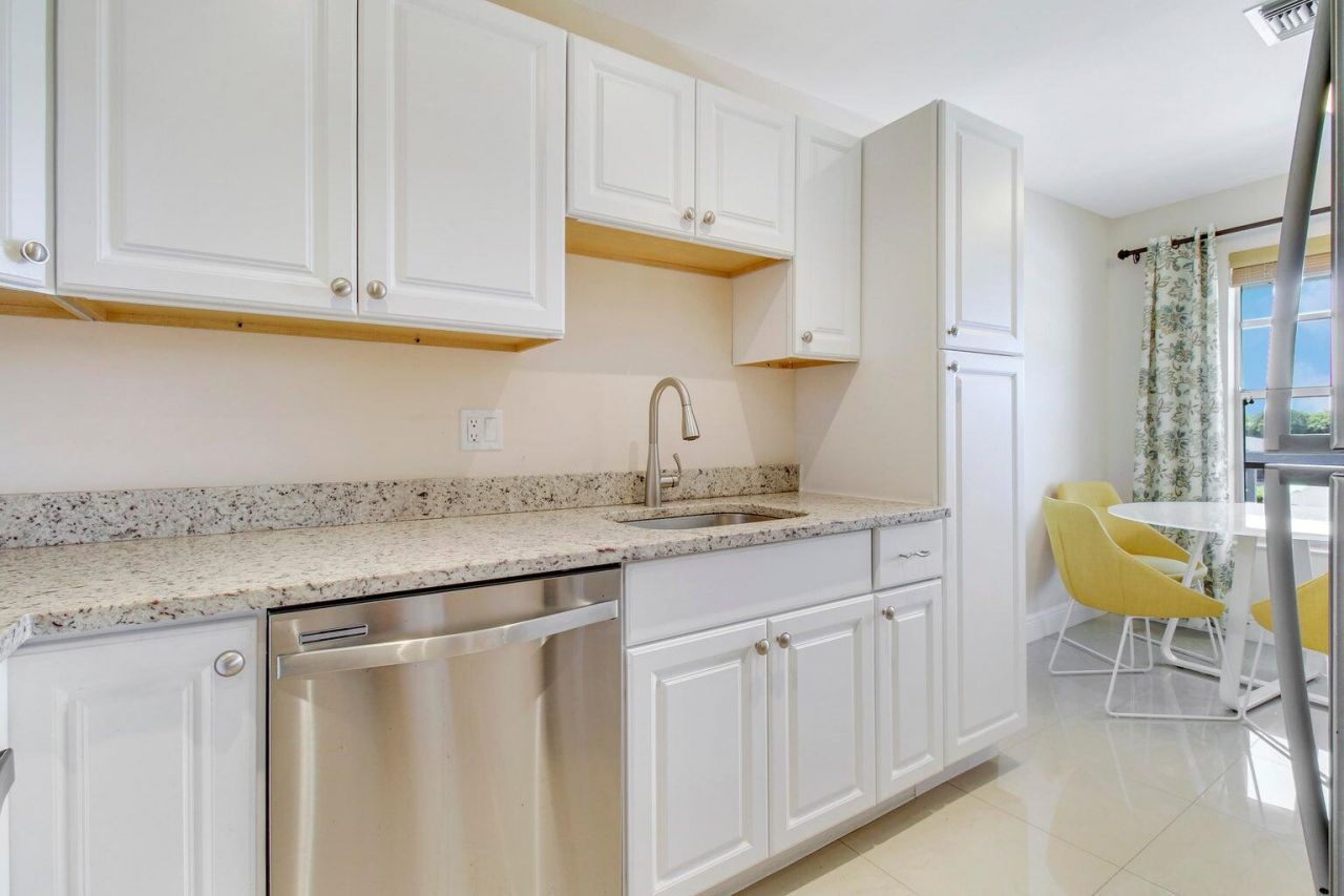 2730 SW 13th Street, Unit 203, Delray Beach, FL 33445 Photo