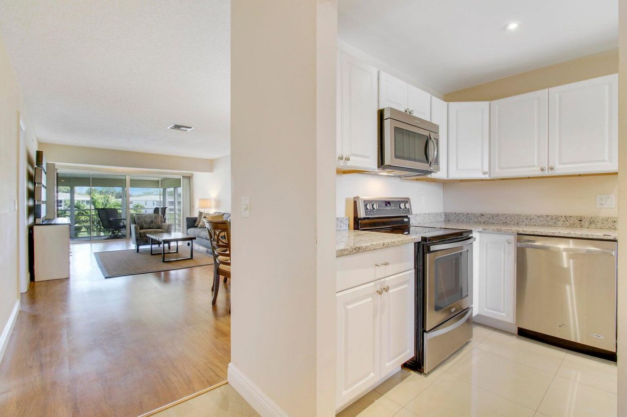 2730 SW 13th Street, Unit 203, Delray Beach, FL 33445 Photo