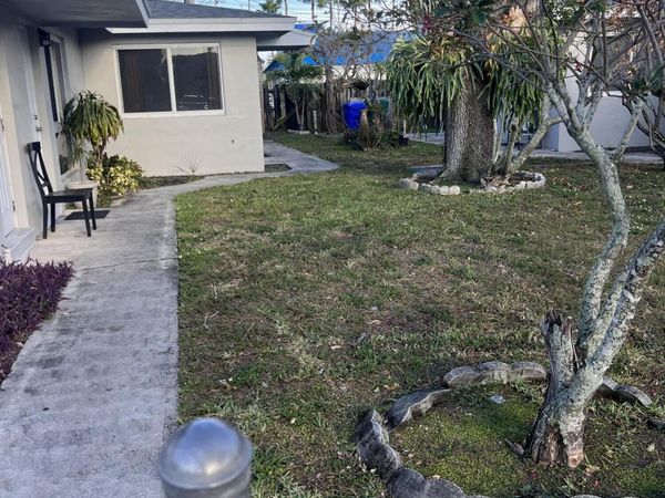 2040 SW 41st Avenue, Unit #3, Fort Lauderdale, FL 33317