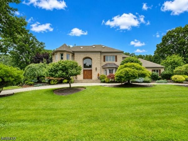 34 Jarombek Dr, Montville, NJ 07082