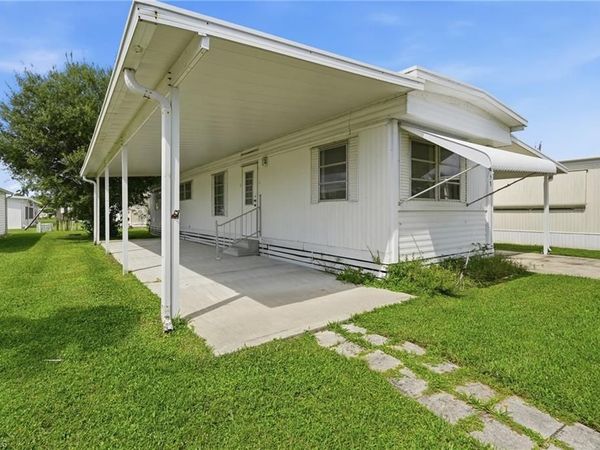 153 Primrose LN , Unit 65, NAPLES, FL 34114