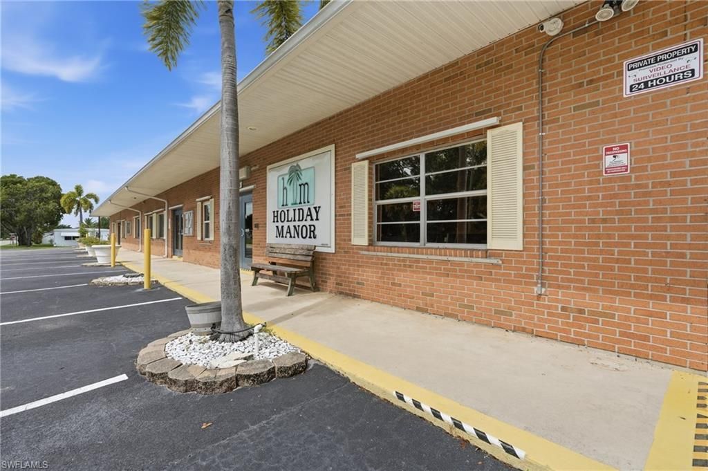 153 Primrose Ln , Unit 65, Naples, FL 34114 Photo