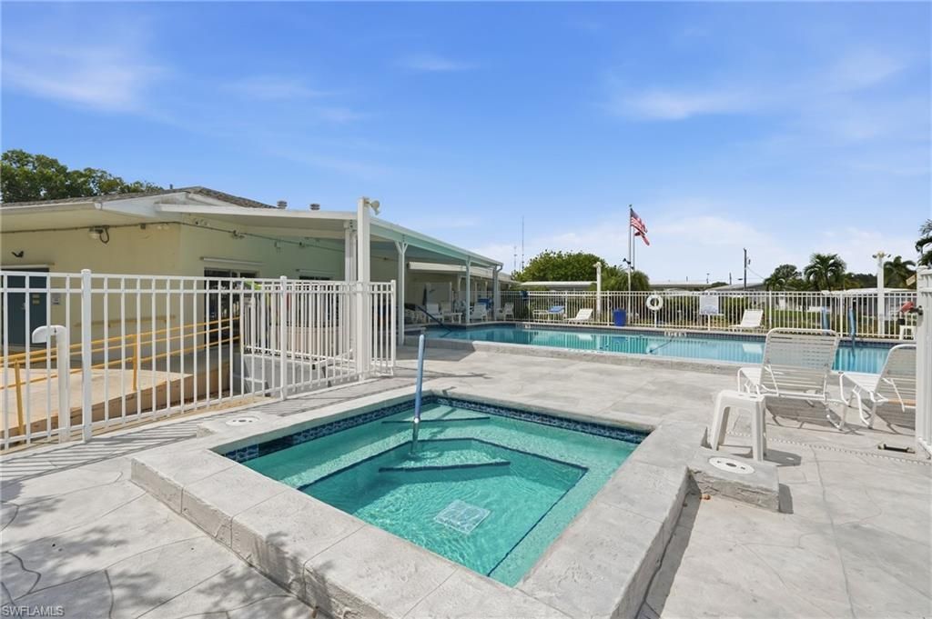 153 Primrose Ln , Unit 65, Naples, FL 34114 Photo