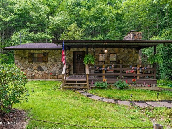 514 Butler Branch Road Rd, Gatlinburg, TN 37738