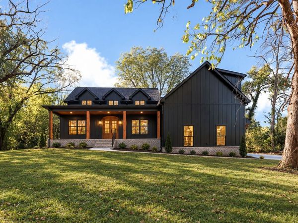 317 Maple St , Bell Buckle, TN 37020
