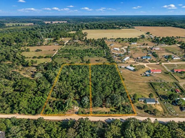 907 County Line Road, Hahira, GA 31632