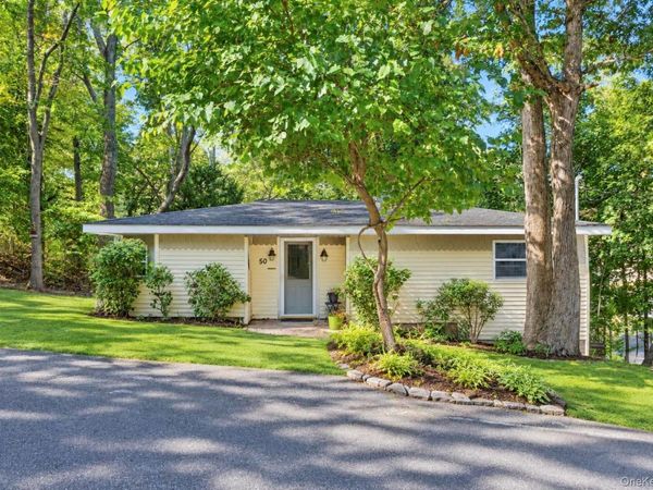 50 Hewlett Drive , Sound Beach, NY 11789
