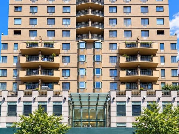 13347 Sanford Avenue, Unit 8E, Flushing, NY 11355