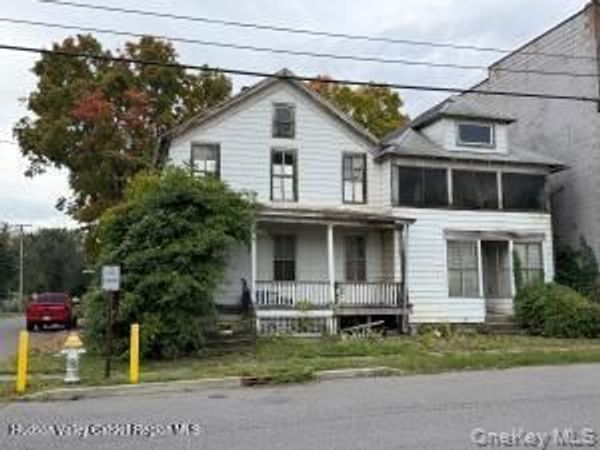 61 Pine Grove Avenue , Kingston, NY 12401