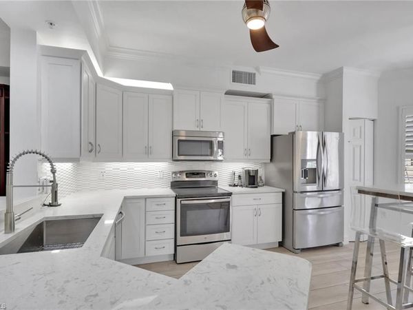 401 Bayfront PL , Unit 3203, NAPLES, FL 34102
