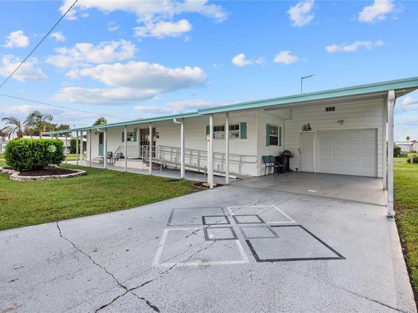 5352 PLANT STREET , ZEPHYRHILLS, FL 33542