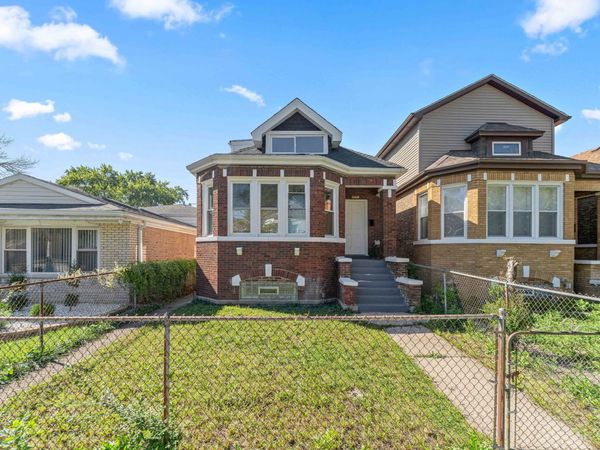 8950 S Lowe Avenue S, Chicago, IL 60620