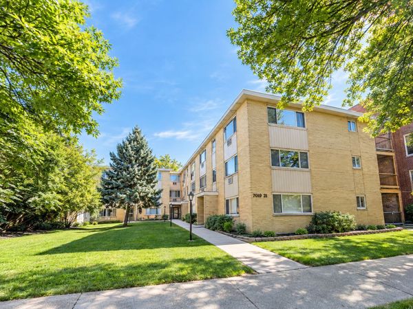 7019 N Ridge Boulevard , Unit 1A, Chicago, IL 60645