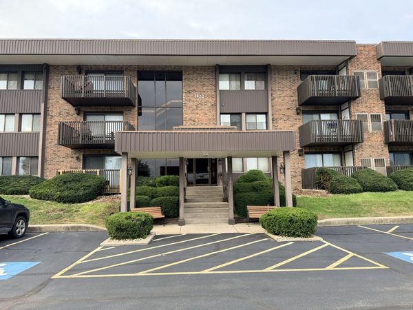 1420 Woodbridge Avenue, Unit 1A, Joliet, IL 60436