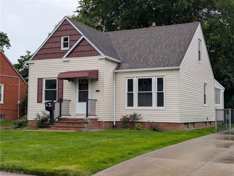 1722 Temple Avenue, Mayfield Heights, OH 44124 Photo 2