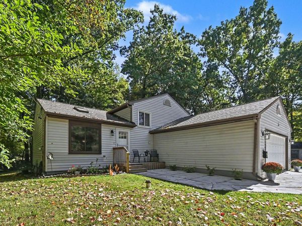 1970 Country Club Way, Albion, MI 49224