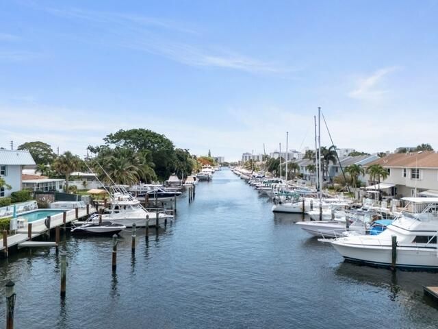 2400 NE 16th Street, Unit 212, Pompano Beach, FL 33062 Photo