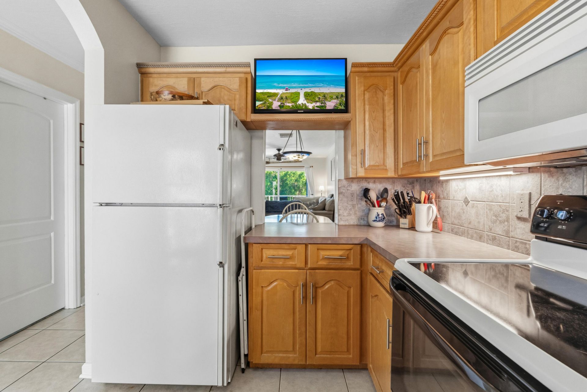 2400 NE 16th Street, Unit 212, Pompano Beach, FL 33062 Photo