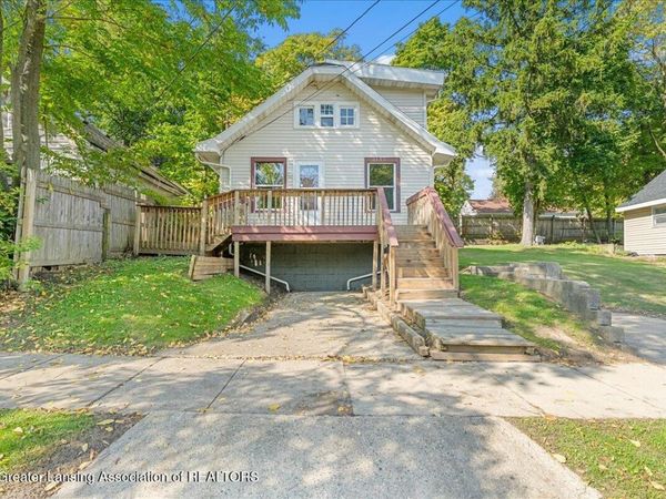 1135 Linwood Street, Lansing, MI 48915