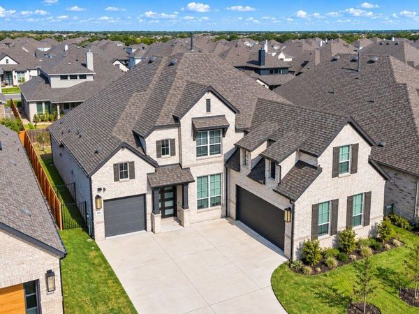 539 Great Lawn BND, Liberty Hill, TX 78642