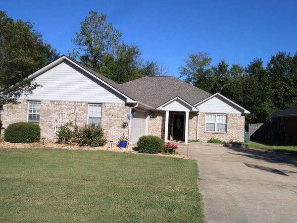 126 Saint Thomas Dr., Guntown, MS 38849