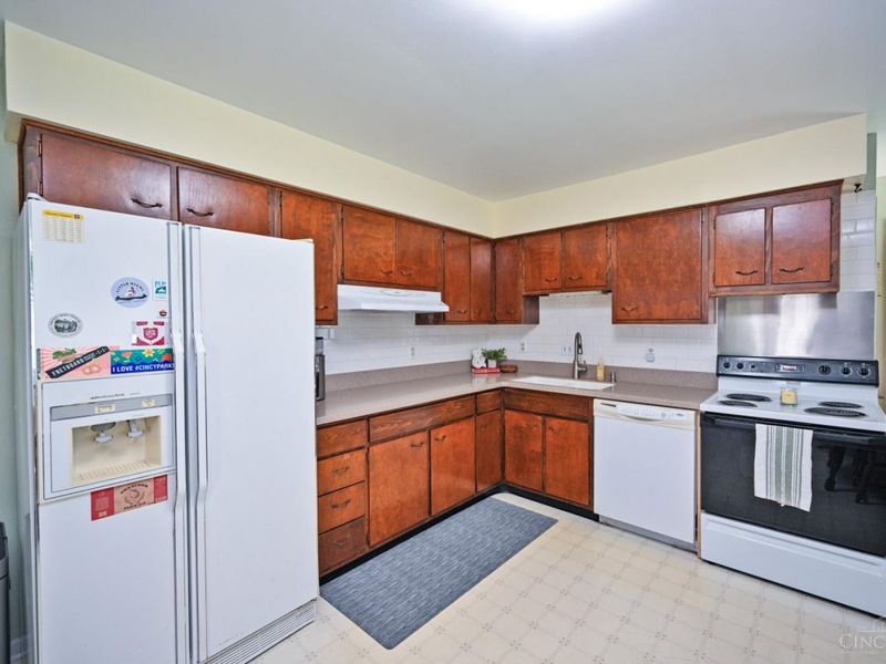11481 Whallon Court, Springdale, OH 45246 Photo 11