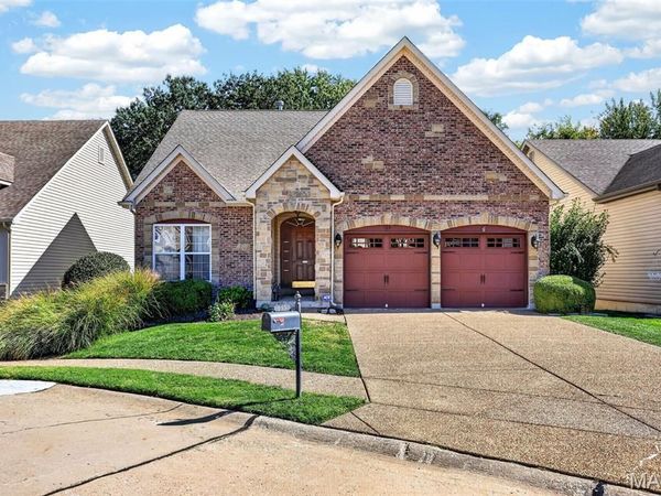135 Blue Water Drive, St Charles, MO 63366
