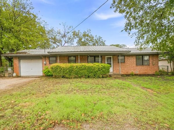 403 S Hamilton, Iredell, TX 76649
