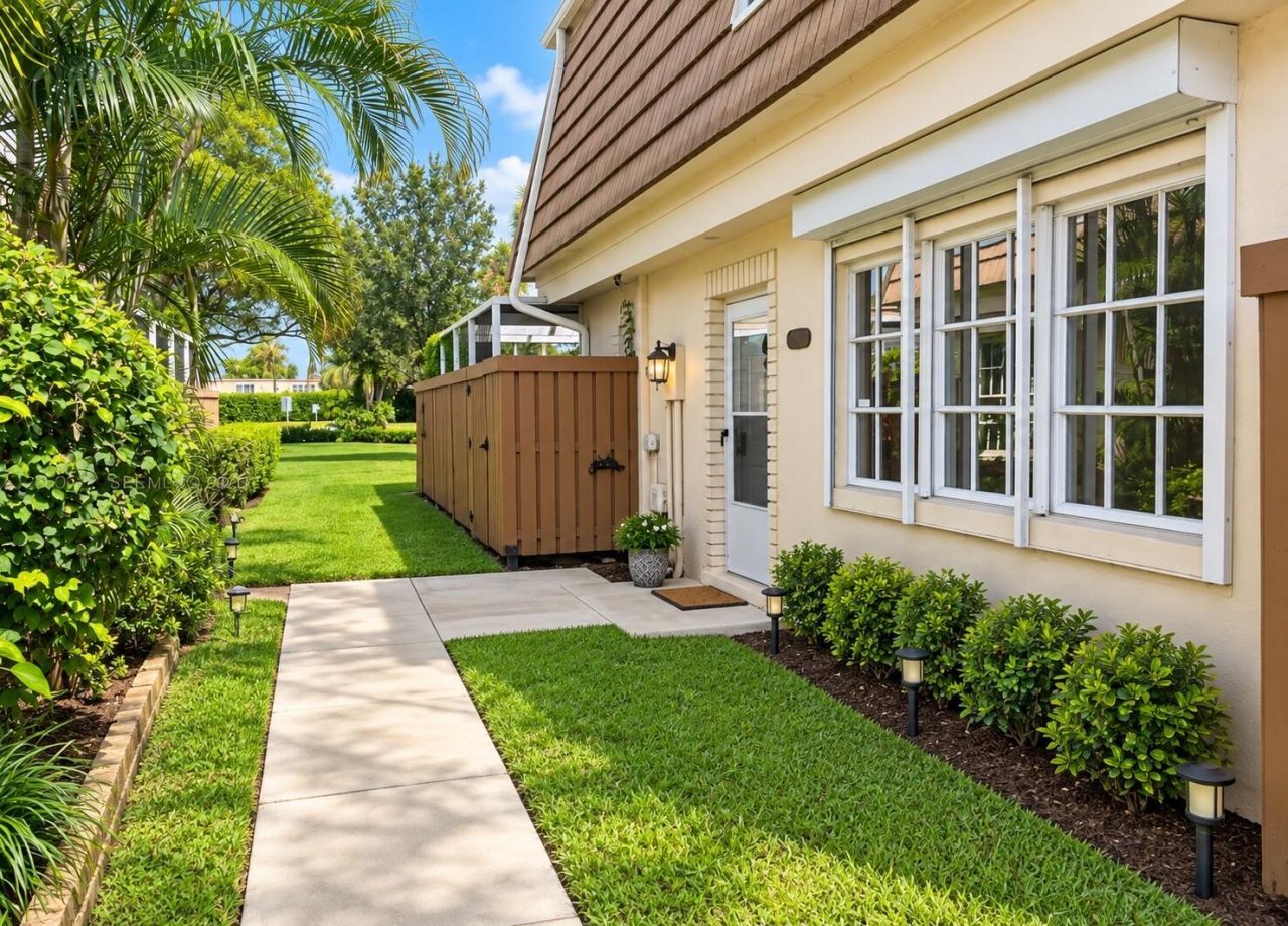 4386 Hazel Avenue, Unit C, Palm Beach Gardens, FL 33410 Photo