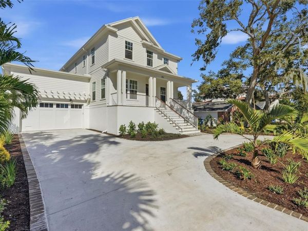 822 SNELL ISLE BOULEVARD NE, ST PETERSBURG, FL 33704