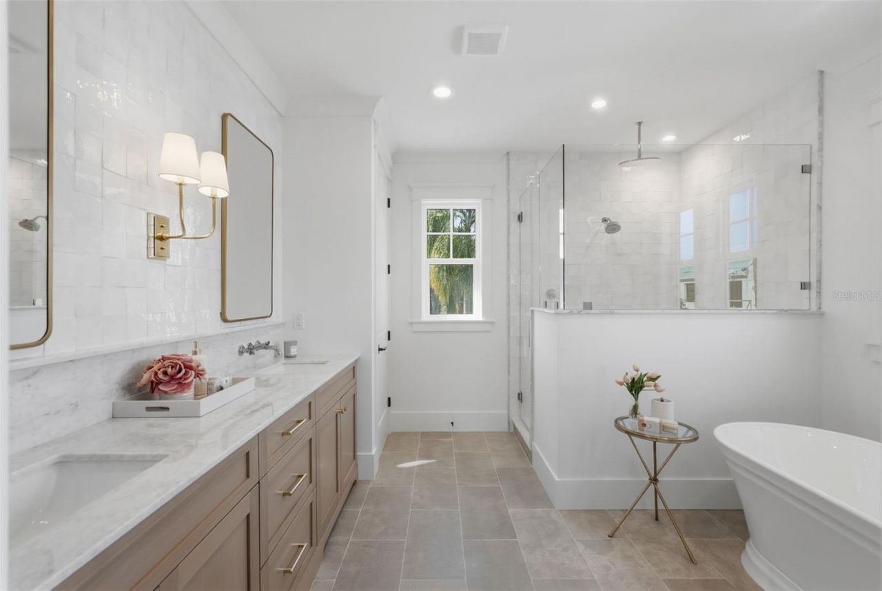 822 Snell Isle Boulevard Ne, Saint Petersburg, FL 33704 Photo