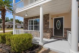 740 Applegate Lane  photo 4