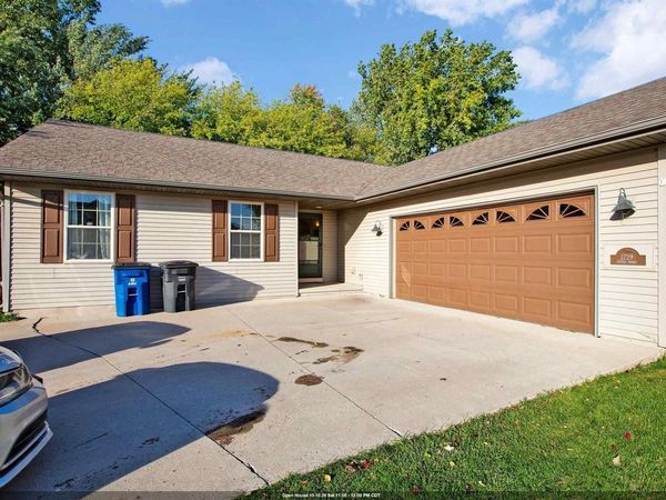 1729 JUSTIN DRIVE, Omro, WI 54963