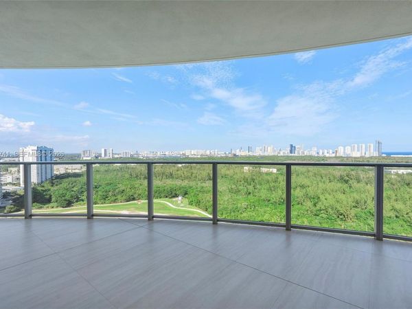 2411 Laguna Circle, Unit 2211, Miami, FL 33180