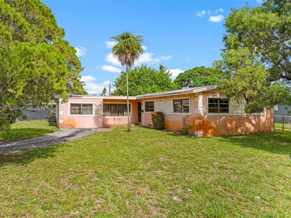 17500 NW 11 Ave, Miami Gardens, FL 33169