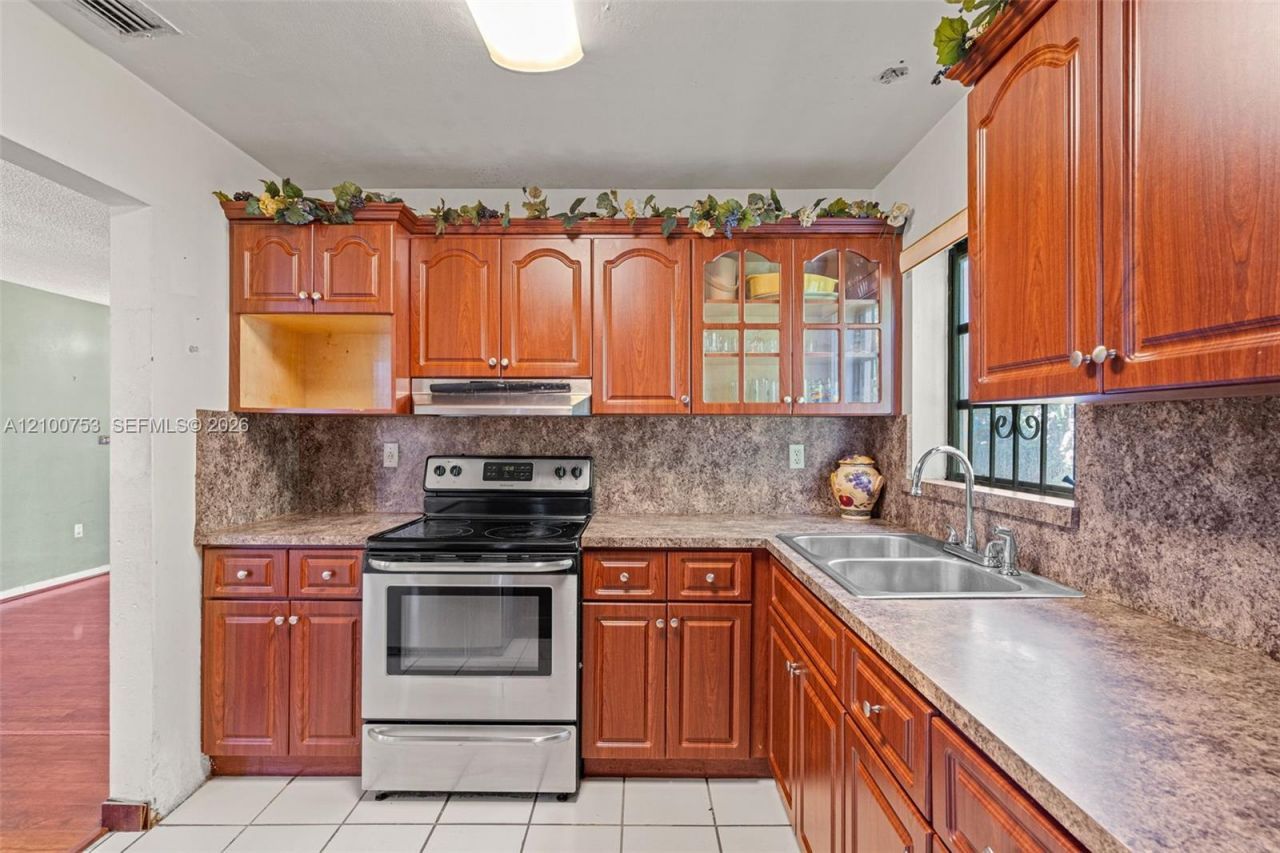 17500 NW 11 Ave, Miami Gardens, FL 33169 Photo