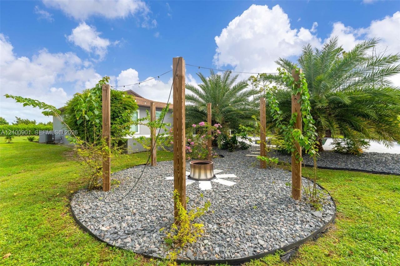 19610 SW 332nd St, Homestead, FL 33034 Photo