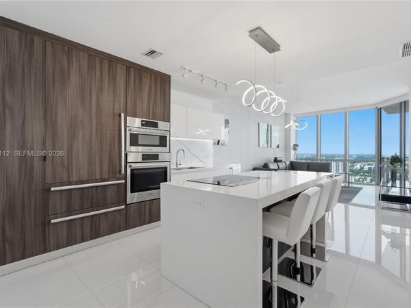 851 NE 1st Ave , Unit 3906, Miami, FL 33132