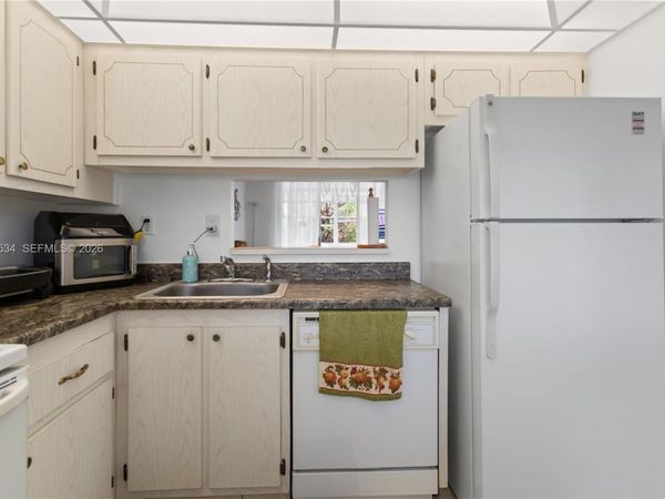 2998 NW 48th Ter , Unit 424, Lauderdale Lakes, FL 33313