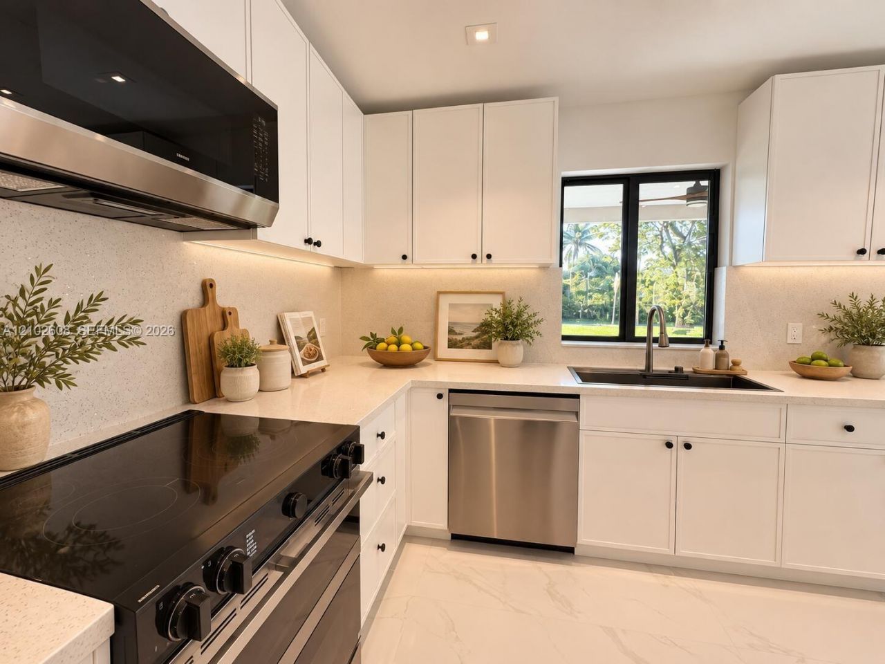 424 3rd , Hallandale Beach, FL 33009 Photo