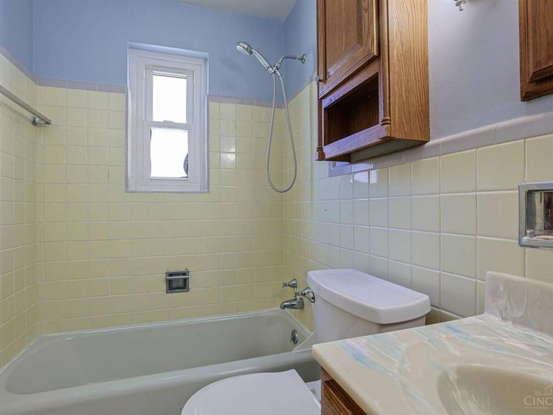 9313 Montoro Drive, Springfield Township, OH 45231 Photo 26