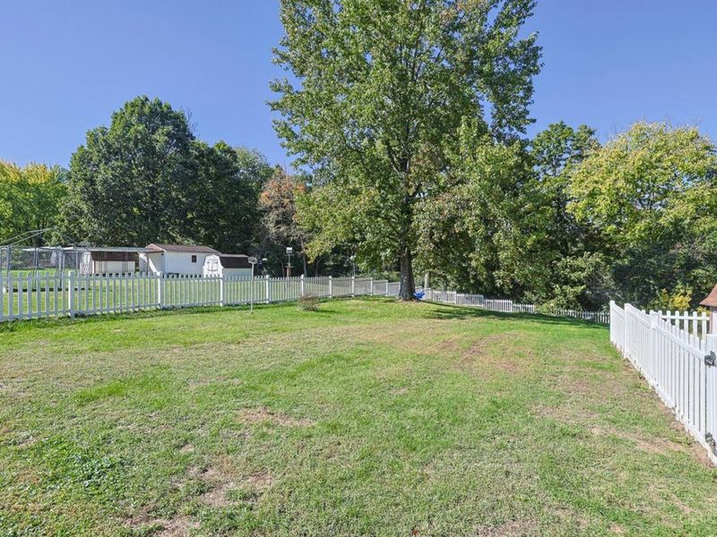 9313 Montoro Drive, Springfield Township, OH 45231 Photo 30