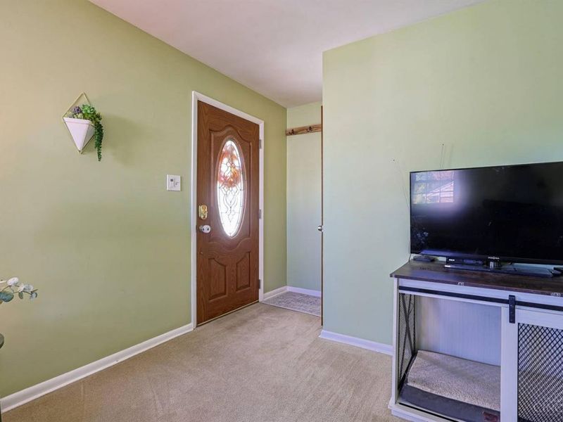 9313 Montoro Drive, Springfield Township, OH 45231 Photo 5
